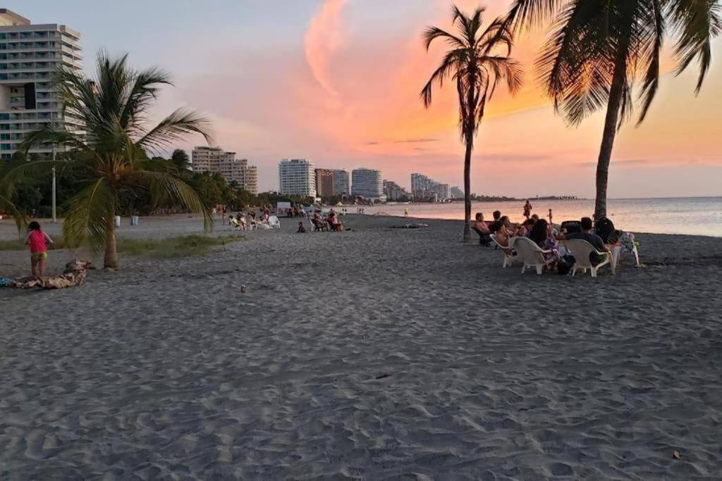 Hermoso Apto Cerca A La Playa Horizonte Plaza *